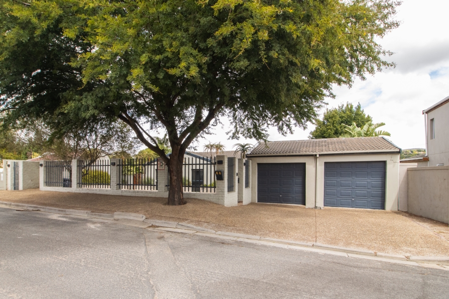 4 Bedroom Property for Sale in De Bron Western Cape